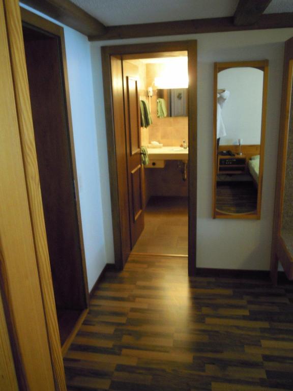 Hirschen 3*
